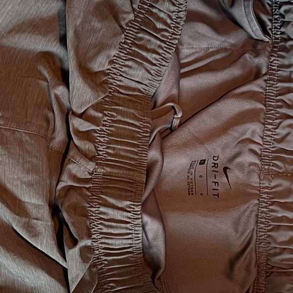 Nike Women's Tempo Running Shorts - Picture 4 of 4